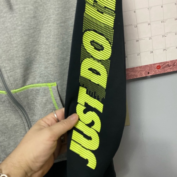 Sweatshirt - Picture 4 of 5